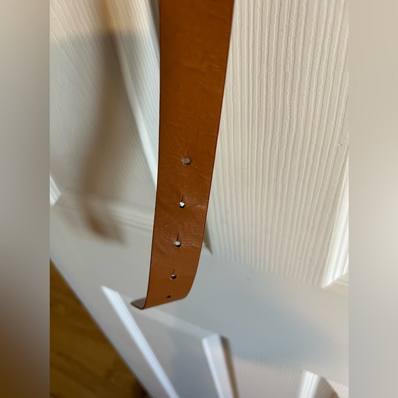 Calvin Klein Brown Leather Belt. Size 10. - Picture 7 of 9